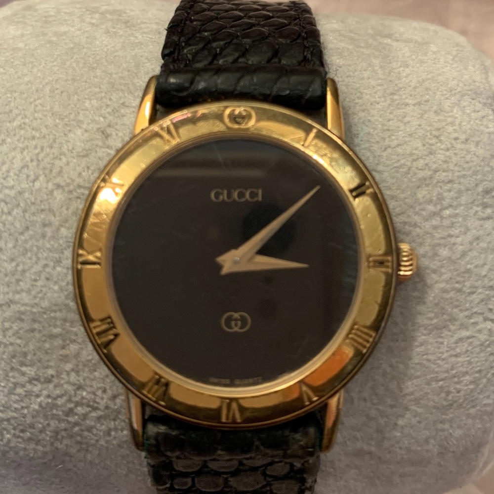 SALE! Vintage GUCCI - 3100J Swiss Quartz Watch. Black & 18K Goldplate
